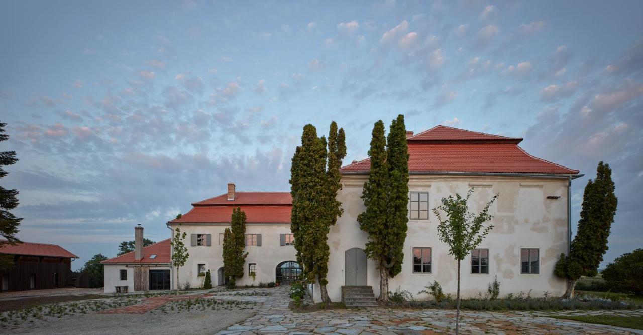 Kocanda Kravsko Hotel Exterior photo